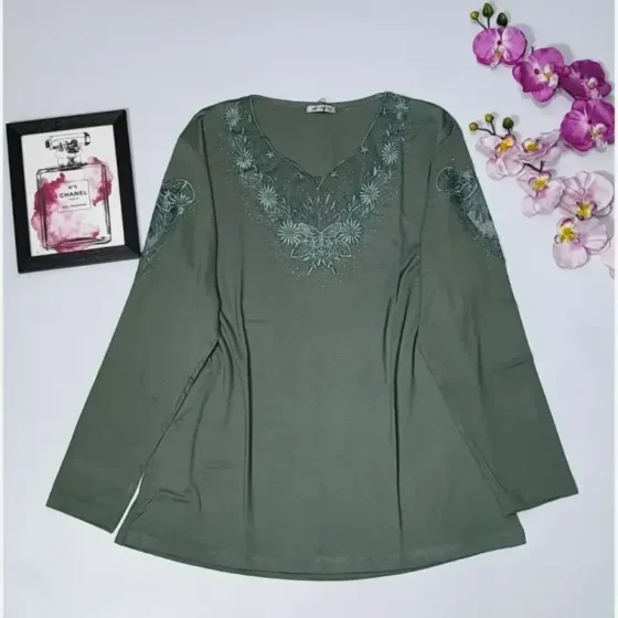 شومیز گیپوری نگین دار مدل مهگل جنس ویسکوز تیپ لاکرا فری سایز
