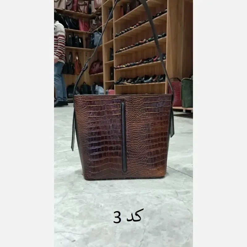 کیف زنانه چرم طبیعی گاوی تبریز مدل آناهیتا - تصویر 4