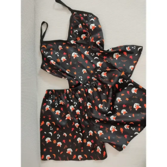 ست تاپ و شلوارک و اسکرانچی زنانه جنس ساتن درجه یک فری سایز 38 تا 42 مشکی و سبز